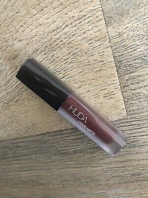 Huda Beauty Liquid Matte Lipstick in FIRST CLASS 1.9ml Travel size Imported from Australia