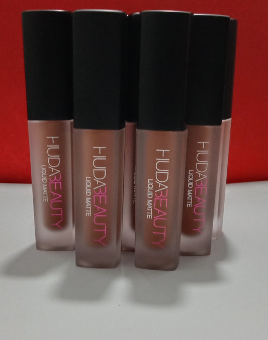 Huda Beauty Liquid Matte Mini Lipstick - 3020 - Alpha Femme - 1.9ml