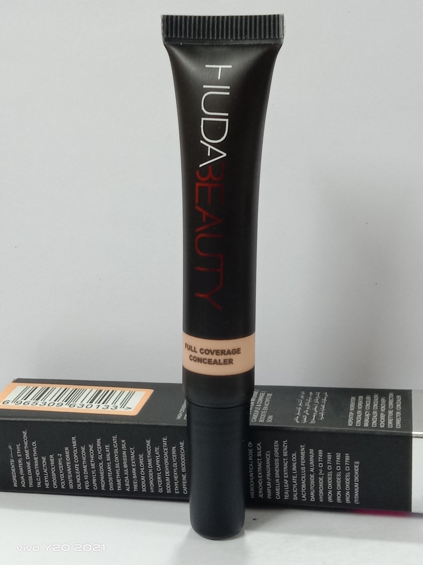 Huda beauty full coverage concealer  -102 Nougat ( Made in China imported from Australia)